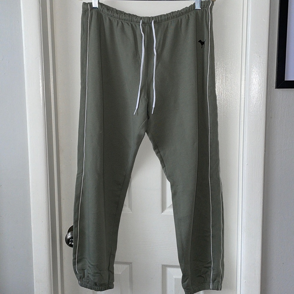 Victoria’s Secret Pink sage green classic fit ankle striped leg sweatpants L